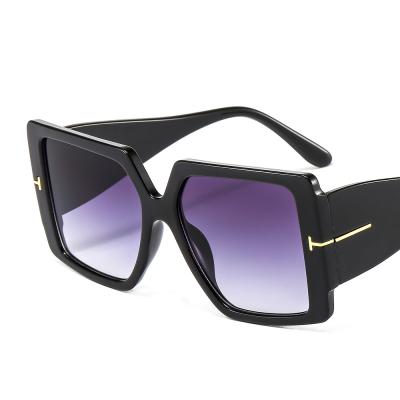 China Custom Big Frame Sunglasses VASHAP 9100 Retro Fashion Sunglasses Vintage Glass Legs Wide Square Plastic Men Women Uv400 Shades for sale