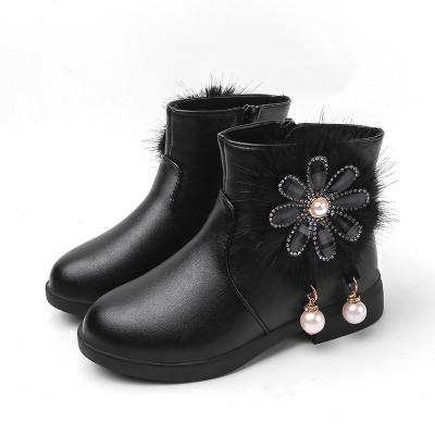 China Anti-slippery children's shoes girls short boots autumn and winter soft princess 2020 new little plus velvet leather boots for sale