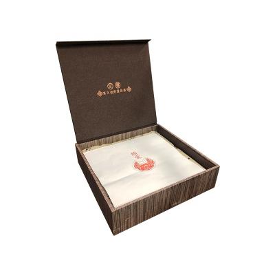 China Recyclable Custom Luxury Cardboard Gift Box Magnetic Rigid Packaging For Tea for sale