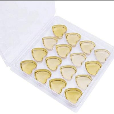 China Recycled Materials 16 Cavity Wax Melt Trays 16 Cells Heart Shape Wax Melt Clamshell Packaging for sale