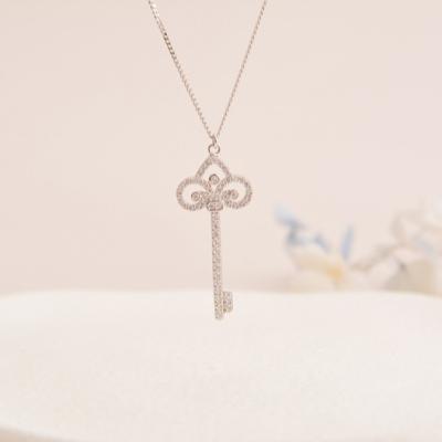 China Europe and America Special Hot Selling 925 Sterling Silver Classic Key Necklace with Full CZ Pendant for sale