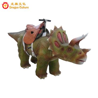 China For show In demonstration mechanical life-size walking triceratops with glow and eye movements for sale