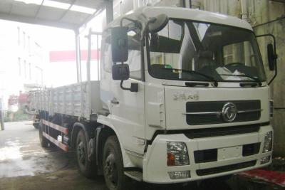 China 210HP Euro4 Dongfeng Cummins Camions DFL1160B5 6x2 Cargo Truck for sale