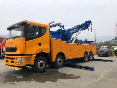 China 60T Heavy Crane arm for truck,60T Heavy Duty Rotary Crane for Peru for sale