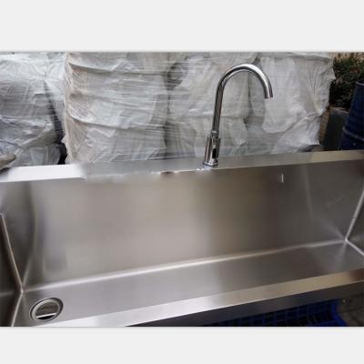 China Modern Stainless Steel Wash Bowl With Tapped Holes , Wall Mounted 210cm Scrub Sink For Surgical Use for sale