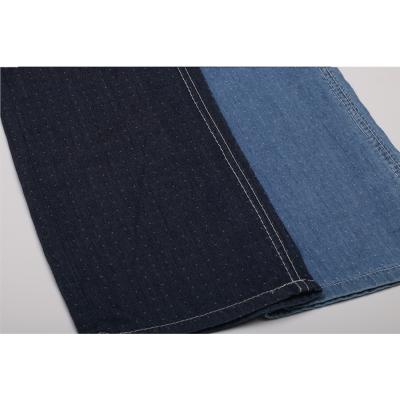 China 100% Hot Selling 4.5oz Kinds Of Cotton 32X32 Office Yarn Jacquard Denim Fabric Breathable 100% Shorts And T-shirt for sale