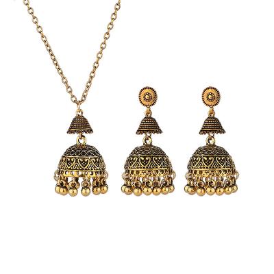 China Unique Vintage Gold Women's Silver Plated Jewelry Set Indian Traditional Jhumka Bells Ladies Necklace and Earrings Set Custom Made for sale