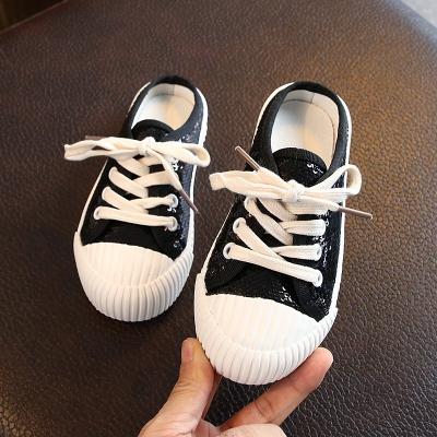 China Sole rubber\easy to wear 2022 new arrival custom made rubber sole easy to use cheap fashion kids slippers for kids for sale