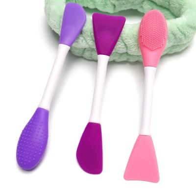 China 2022 Comfortable And Environmentally Friendly Double Head Silicone Color Customization Facial Mud Mask Applicator Smear Clean Mask Facial Sweep Clean Brushes Tools Face Mask Cleaning Brush for sale