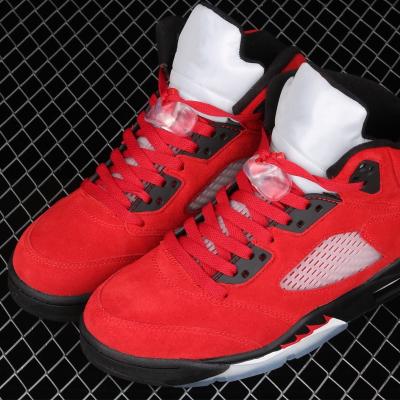 China 2022 New Trend Fashion Basketball Shoes Red Black Sneakers Mesh Running Shoes Sports Shoes Breathable For Men for sale