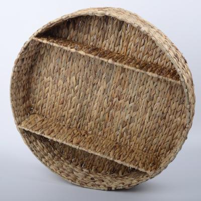 China Wholesale country A beautiful straw basket and tripod wall hanging for sale