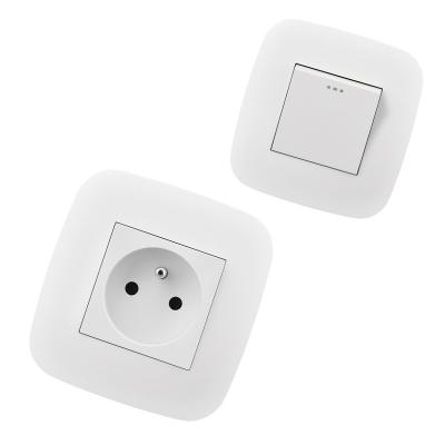 China Home Wall Switches Lightweight Remote Control European Socket Screwless Connector 16A 2 Pin French Socket With USB For Wholesaler for sale