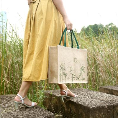 China High Quality Recyclable Eco Friendly Beach Brown Tote Laminated Jute Bags With Handled Tote Buying Custom Canvas Logos for sale