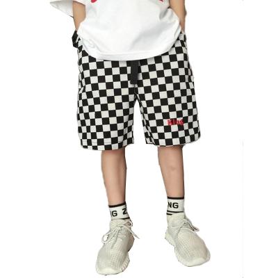 China Custom Kids Anti-pilling Summer Shorts Black And White Plaid Pants Fashion Sports Beach Shorts Boys for sale