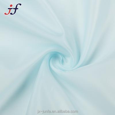 China 53gsm 190T 100% Polyester Taffeta Tear-Resistant Garment Scratching Fabric for sale