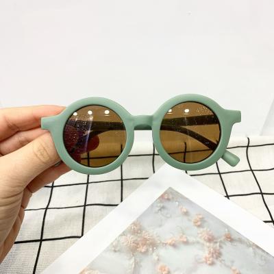 China 2022 fashion sunglasses custom made 90s fashion round retro unisex children's sunglasses 1 to 8 years old children's sunglasses for sale