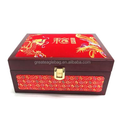 China Factory direct sale high quality chinese red wooden jewelry box for sale