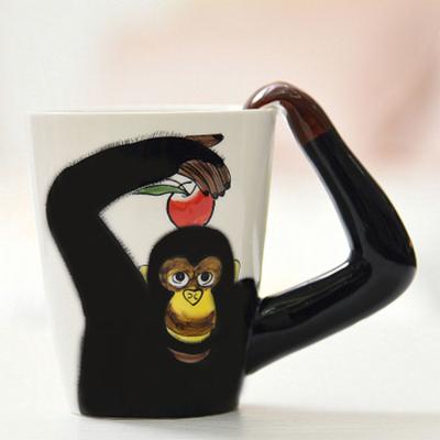 China Painting Coffee Mugs Chimpanzee 3D Shape Coffee Mug White Viable Handmade Personalized Reusable Animal Ceramic Mug Gift for sale