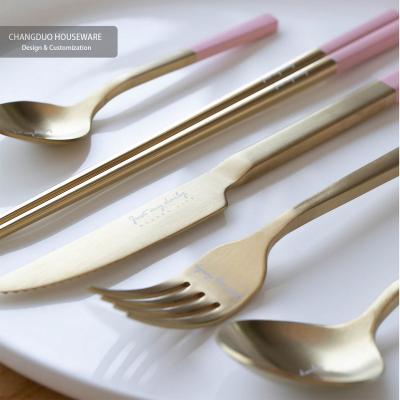 China Sustainable Wedding Cutlery Set Stainless Steel For Restaurant Luxury Gold Bags Laser Black Silver Party Metal Cutlery Set Portable for sale