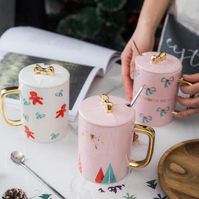 China HY Viable Nordic Ceramic Mug With Gold Handle Christmas Gingerbread Man Mug With Lid And Spoon Set Porcelain Coffee Mug Set for sale