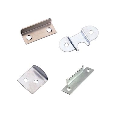 China Factory Supply Good Price Fence Connection Iron Copper Modern Wire Clamp For Iron Connecting for sale