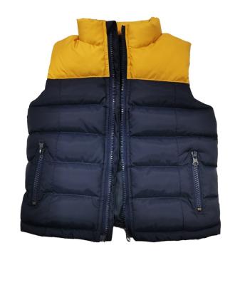 China Anti-wrinkle kids stand up neck padded stripper warmer Vest with contrast color for sale