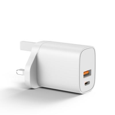 China Mobile Phone UK PD 20W Wall Charger For iPhone 13 Type C With Fast Charging For iPhone for sale