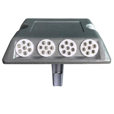 中国 Reflective Aluminum Cat Eyes Road Stud /pavement marker with aluminum alloy body 販売のため