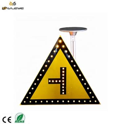 China 2021 solar high quality aluminum supplier warning triangle flashing traffic light post for road for sale