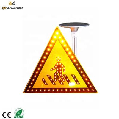 中国 Aluminum Solar Led Solar Triangle Sign Post / Warning Panel 販売のため