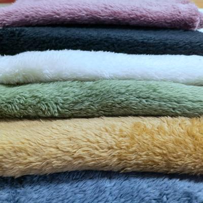 China Good Quality Polyester Anti-Static Material Brushed Plain Knitted Fleece Fabric For Clothing for sale