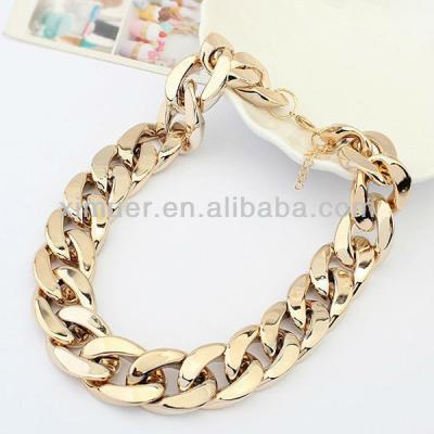 China Trendy Gold Chain Necklace Chunky Chain Necklace for sale