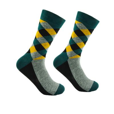 China Amazon Hot Selling QUICK DRY Colorful Men's Street Socks Diamond Plaid Business Formal Tube Sports Socks Long for sale