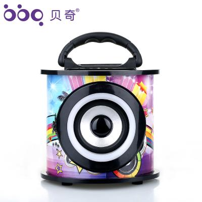 China Wireless Speaker Portable Outdoor Creative Gift Card Audio FM Radio USB Cylinder Te koop