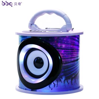 China Portable wireless speaker directly for outdoor audio dance radio FM card à venda