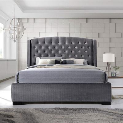 China Modern Luxury Chesterfield Bedroom Furniture Soft Italian High Quality Light Adjustable Bed Double King Size 1.8m Upholstered Bed for sale