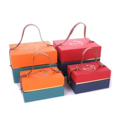 China Factory Recyclable Directly Provide Cosmetics / Candle Candy Box / Perfume Gift Box With Handle for sale