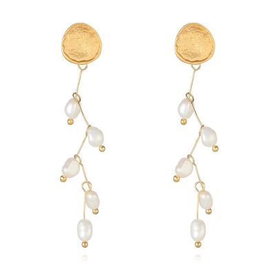 China CLASSIC Fashion Zinc Alloy Matte Gold Finished Pearl Earring Freshwater Jewelry for sale