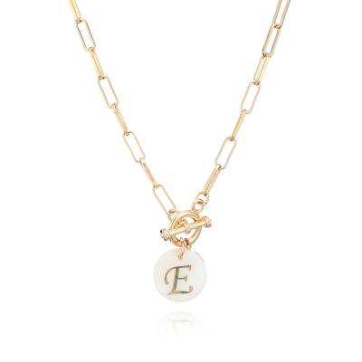 China Newest Classic 14k Gold Plated Shell Copper Chain With Pearl Letter Initial Freshwater Necklace for sale