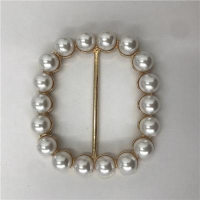 China Half Pearl Brooch Garment Accessories DIY Pearl Buckle Ellipse Decoration Ladies Belt Rhinestone Luxury Wide Buckle Nickel Free for sale