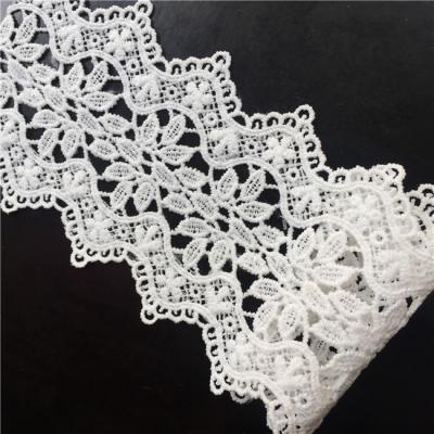 China Viable Wholesale Stocks Embroidered Venice Floral Scalloped Lace Trimming Sewing Supplies By The Yard For Women's Vests And Vests for sale