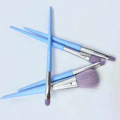 China Angular Blush Crystal Diamond Blue Foundation Makeup Brushes Custom Logo Mirror Beauty Makeup Brush Set 5 Pieces for sale