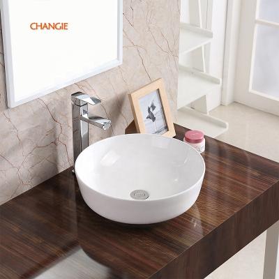 China Spring Summer Modern Bathroom Cabinet Set Hotel Cabinets Luxury Mirrored Toilet Sinks for sale