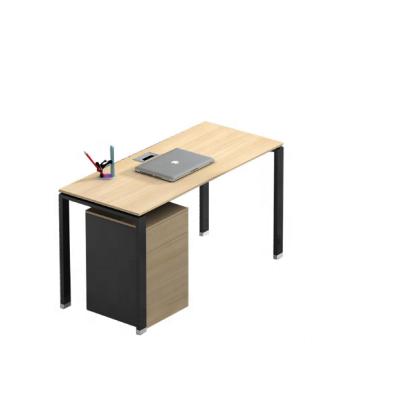 China Executive Table Adjustable Worker's Workstation Office (Height) Table for sale