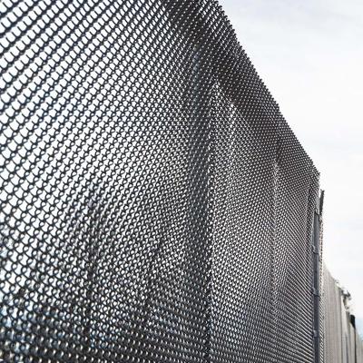 China Easily Assembled Small Opening Gauge Galvanized Mini Mesh Chain Link Fence for sale