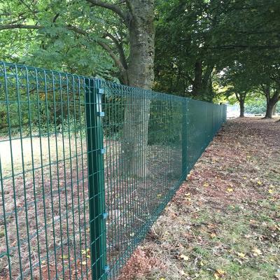 China Easily Assembled Roll Top Bending Fence Hot Dipped Galvanized Powder Coated Welded Wire Mesh Fence BRC for sale