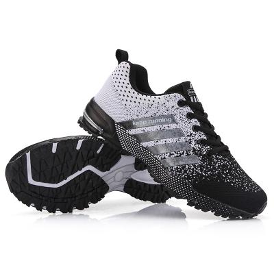 China New Fabric Gradient Color System Breathable Mesh Custom Men Designer Running Shoes for sale