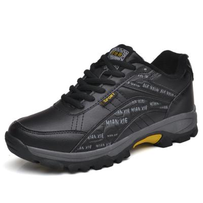 China Fashion New Trend Technology Manufacturing Thick Bottom Waterproof Men's Sport Casual Shoes for sale