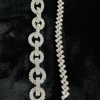 China Luxury Rhinestone Chain Crystal Rhinestones Sew On Trimming Flatback Rhinestone Chain Accessories For Dress Garment Decoration for sale