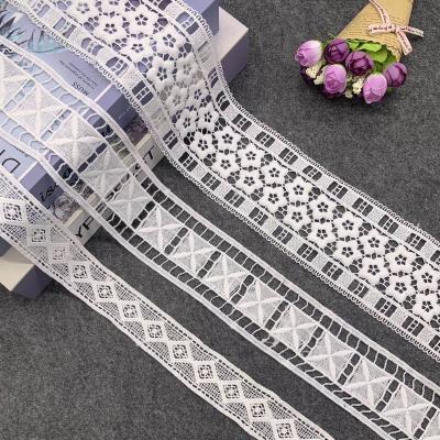 China Water Soluble Exquisite Water Soluble Material Lace Trim Milky Trim For Wedding Dress for sale